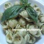 Orecchiette al pesto: ricetta dietetica e veloce