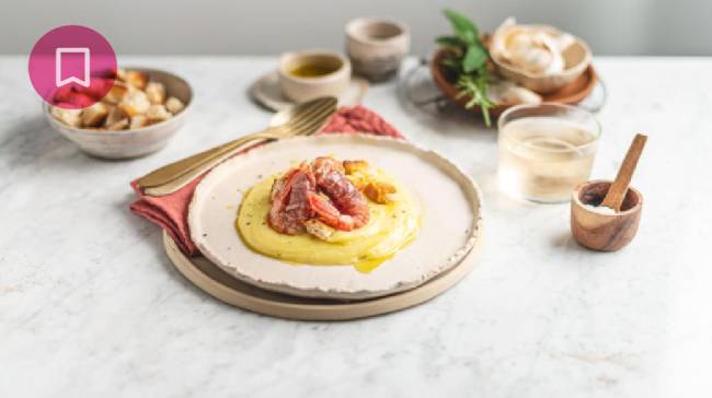 Crema di patate con prosciutto e gamberi