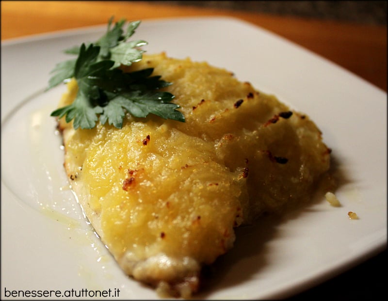 orata sfilettata con crosta di patate