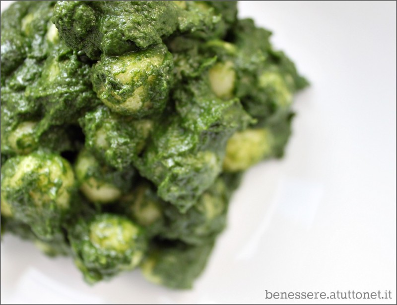 Gnocchi con crema di spinaci