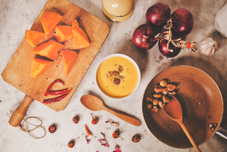 Zuppa di zucca con castagne