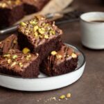 Brownie proteico al pistacchio