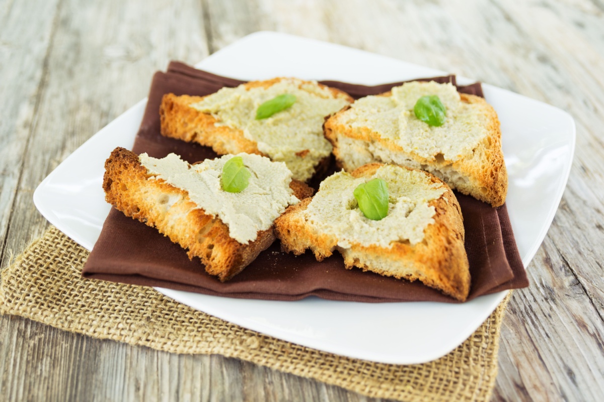 Crostini al Patè di Carciofi